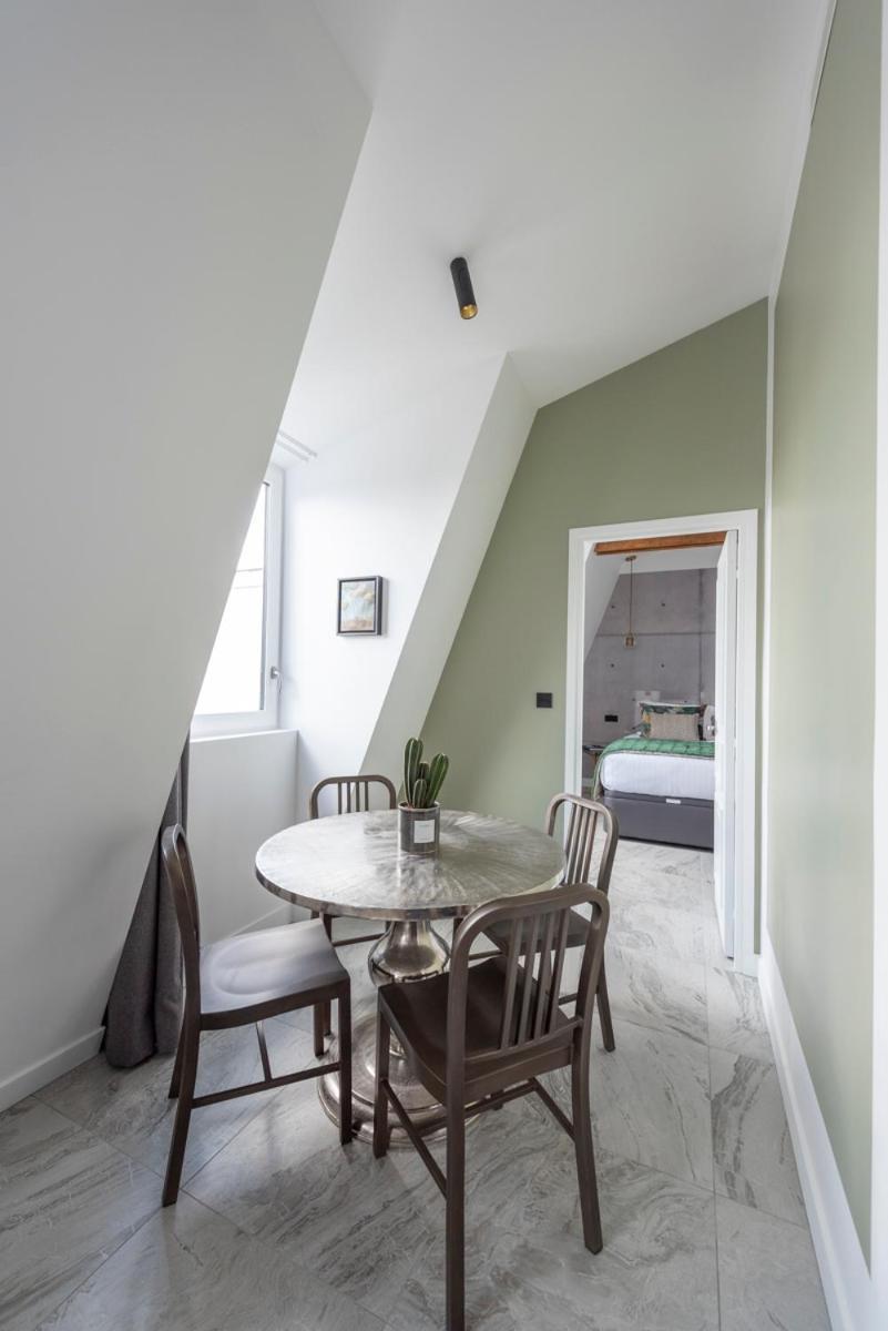 O'lord, 4 Etoiles, De Luxe Champs-elysees Apartment *